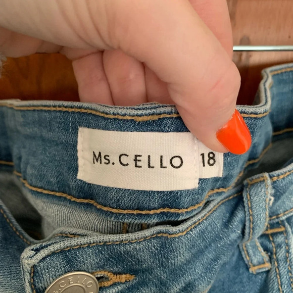 Ms.Cello Distressed Jeans - Picture 5 of 6